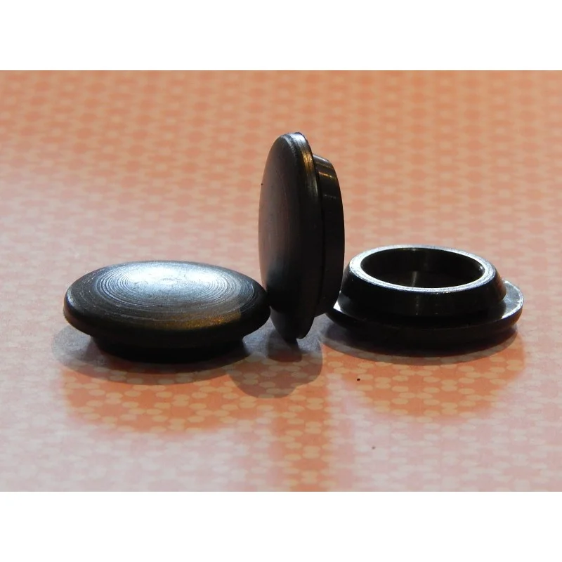 Jeu de 3 Caoutchoucs Noirs Pour l‘Enjoliveur de Roue Norton, AJS et Matchless Kihagyhatatlan ajánlat