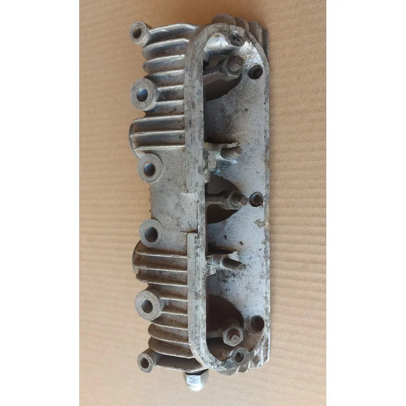 Alacsony ár Boîte Culbuteur d‘Échappement d‘Occasion Triumph T150 et BSA A75