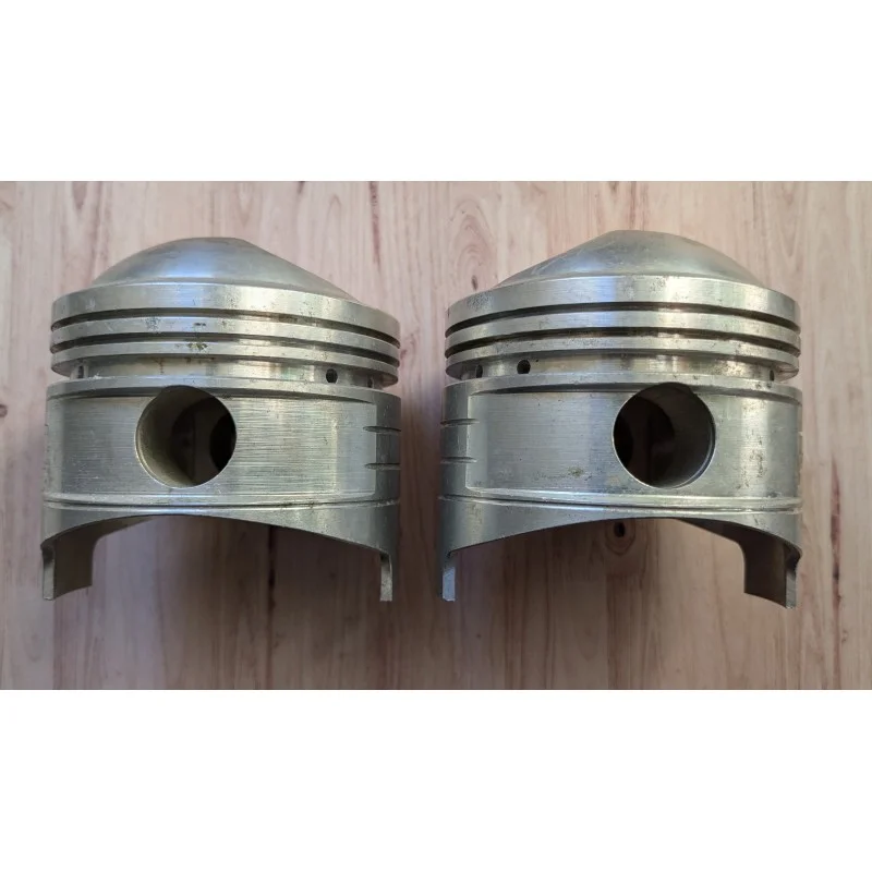 2 Pistons Neufs Venolia RT1 80mm BSA, Triumph, Yamaha? Azonnali szállítás