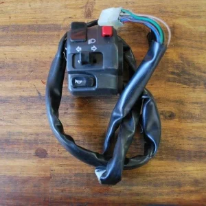 Commodo gauche Yamaha 850 TDM (4TX) 2000-2001 (4TX839750000) Népszerű